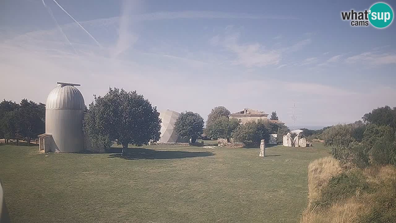 Višnjan-Observatorium Live Webcam – Explore the Sky, Asteroids, Comets, and Meteoroids