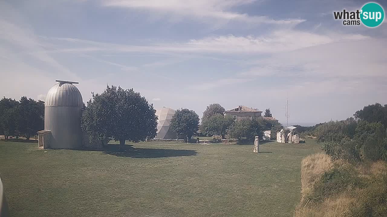 Višnjan-Observatorium Live Webcam – Explore the Sky, Asteroids, Comets, and Meteoroids
