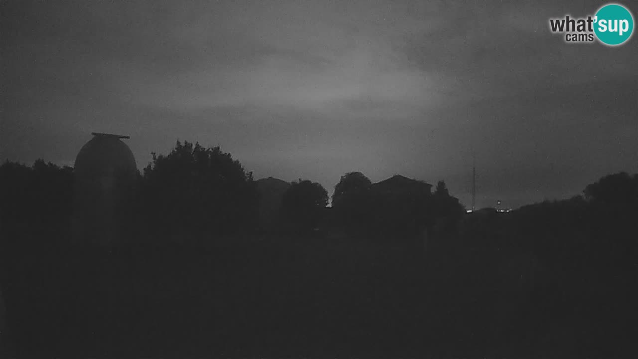 Cámara web en vivo del Observatorio de Višnjan: explora el cielo, los asteroides, cometas y meteoroides