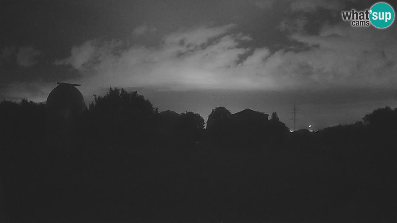 Višnjan-Observatorium Live Webcam – Explore the Sky, Asteroids, Comets, and Meteoroids