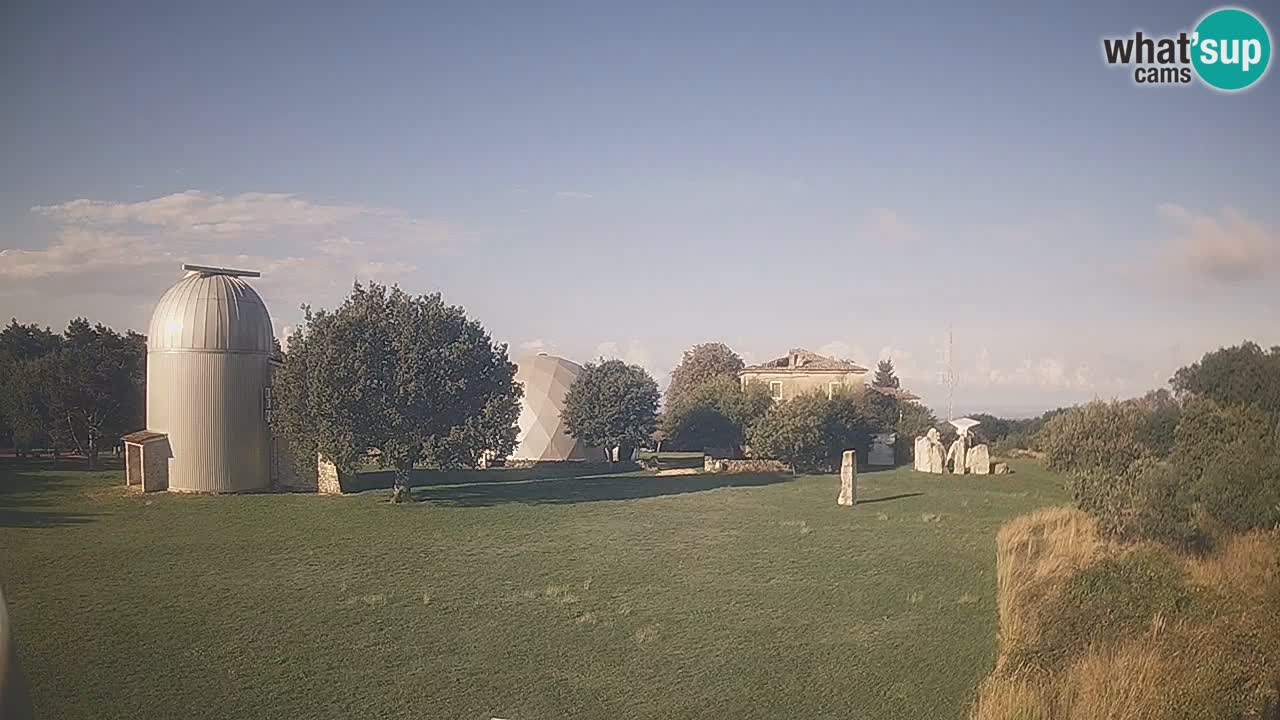 Višnjan Observatory Live Webcam – Explore the Sky, Asteroids, Comets, and Meteoroids