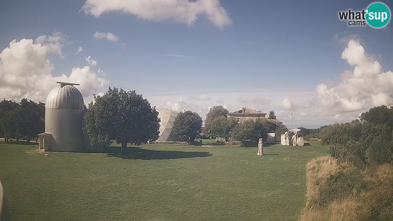 Webcam en direct de l’Observatoire de Višnjan – Explorez le ciel, les astéroïdes, les comètes et les météoroïdes