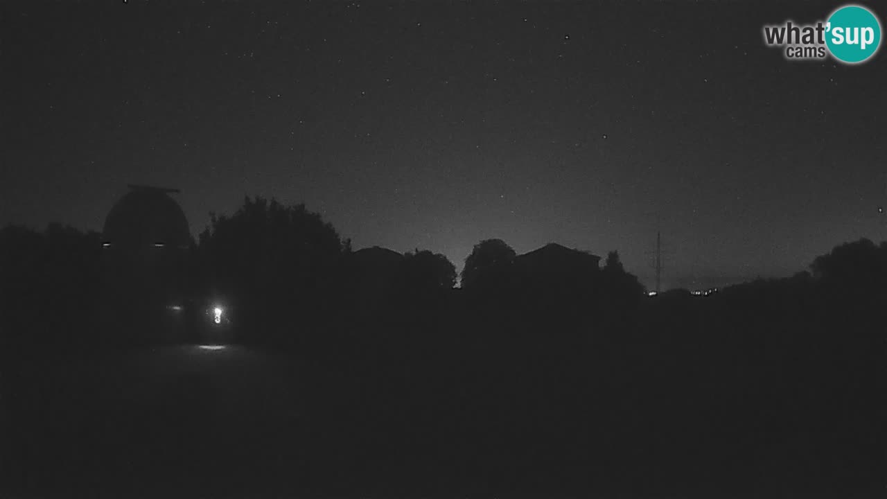 Višnjan-Observatorium Live Webcam – Explore the Sky, Asteroids, Comets, and Meteoroids