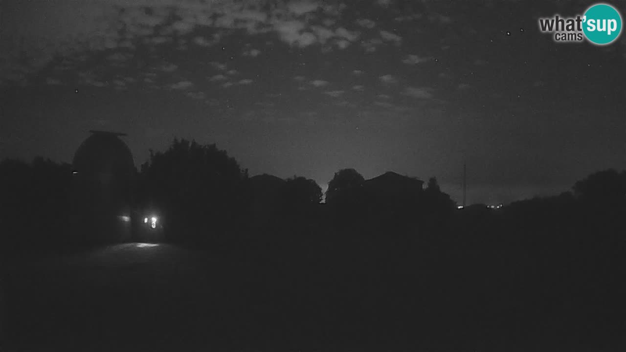 Višnjan Observatory Live Webcam – Explore the Sky, Asteroids, Comets, and Meteoroids