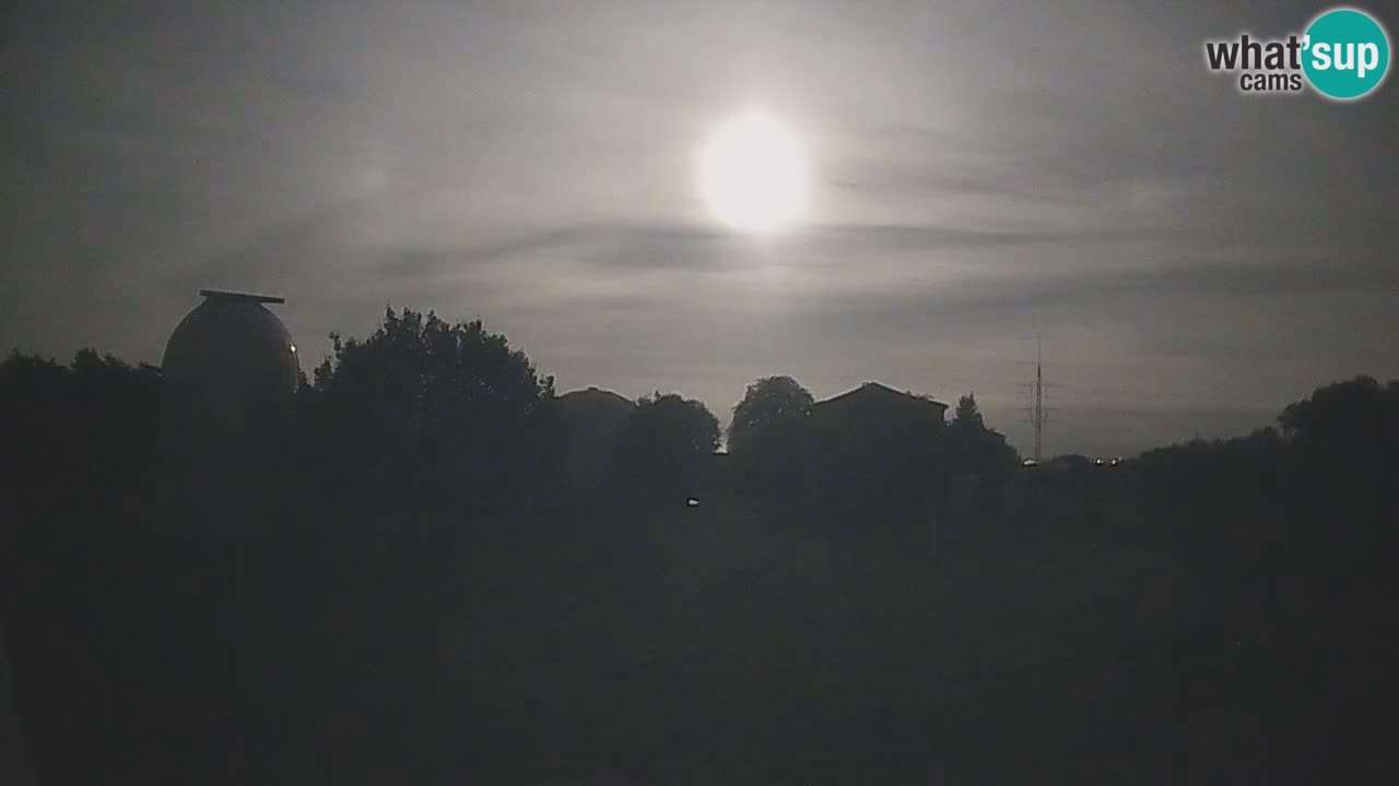Observatorij Višnjan spletna kamera – Odkrivajte nebo, asteroide, komete in meteorite