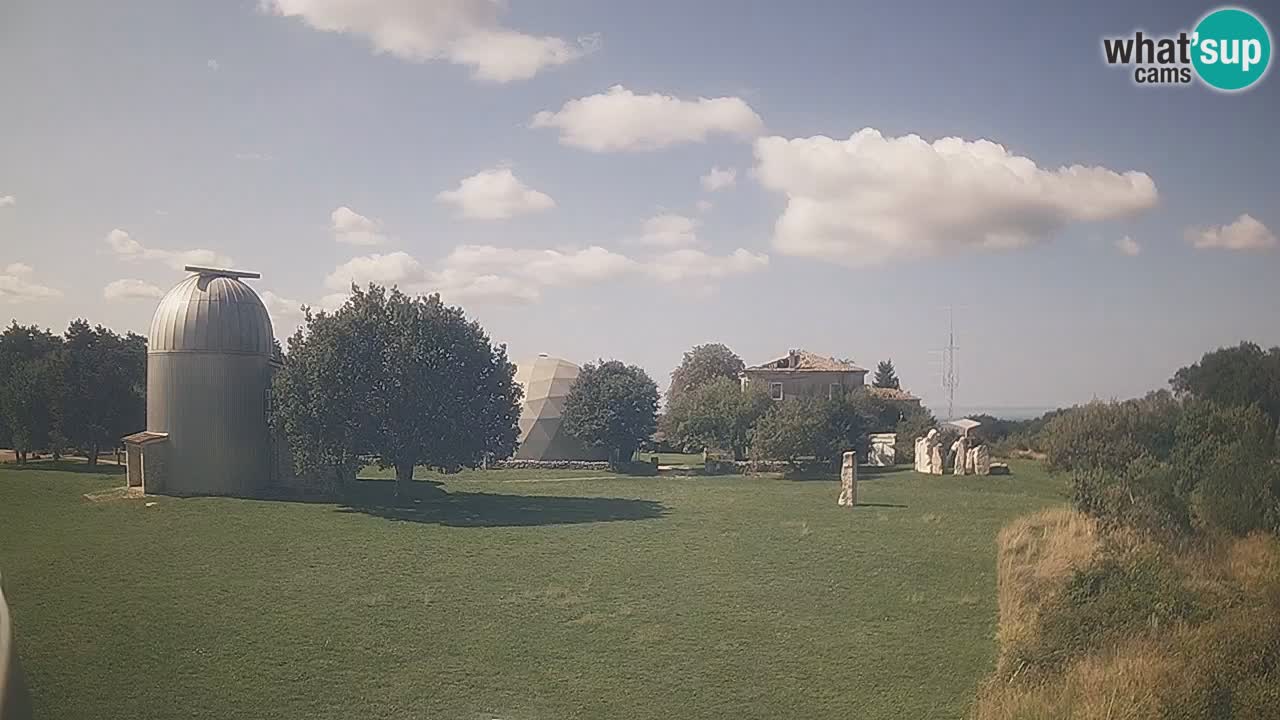 Višnjan Observatory Live Webcam – Explore the Sky, Asteroids, Comets, and Meteoroids