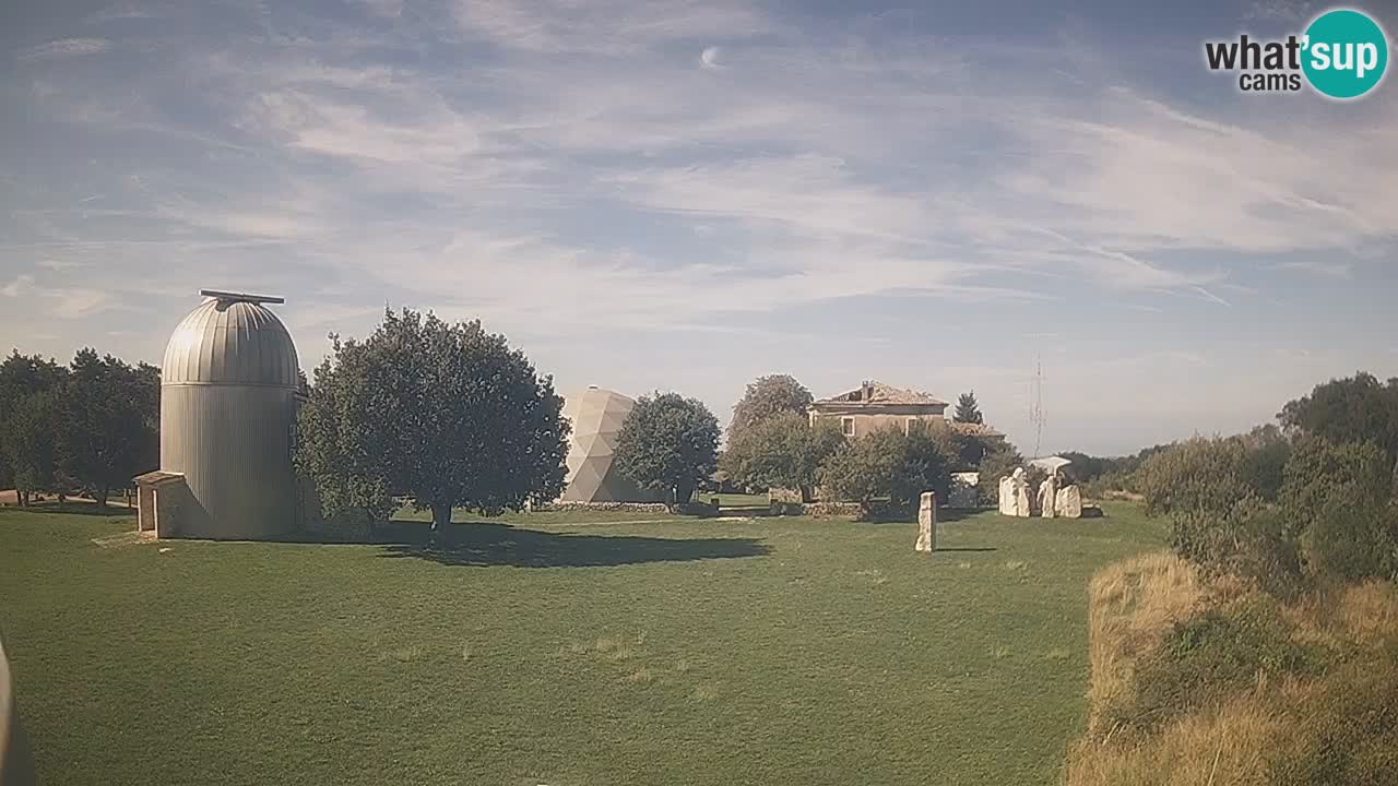 Webcam en direct de l’Observatoire de Višnjan – Explorez le ciel, les astéroïdes, les comètes et les météoroïdes