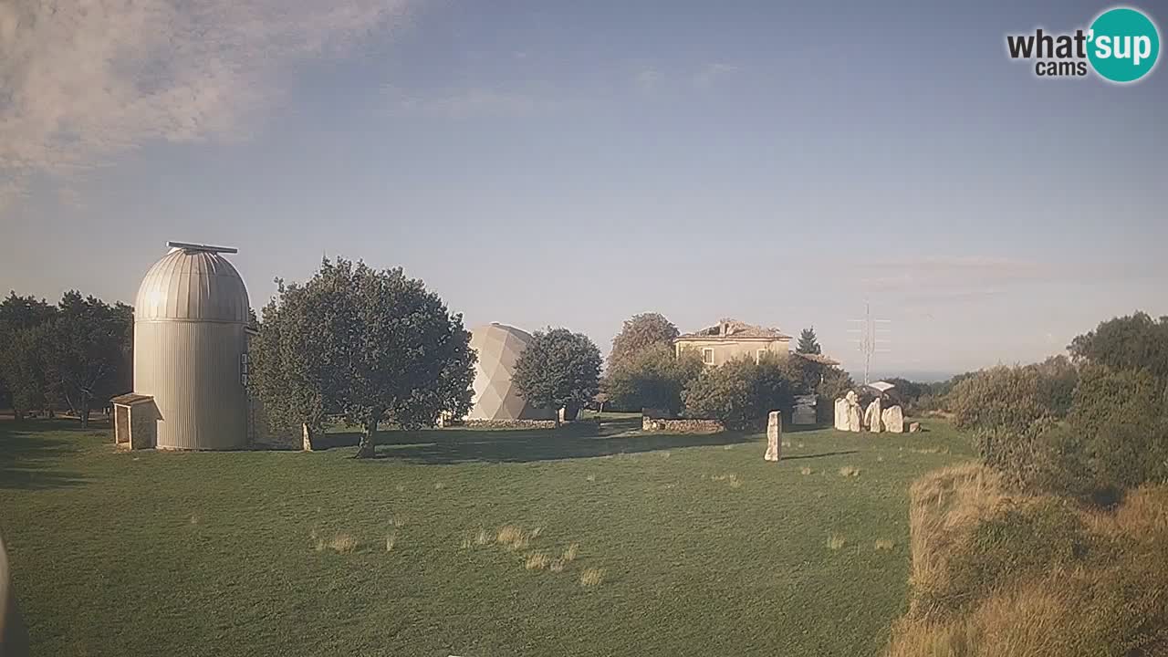 Višnjan-Observatorium Live Webcam – Explore the Sky, Asteroids, Comets, and Meteoroids