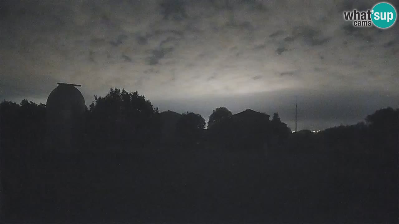 Webcam en direct de l’Observatoire de Višnjan – Explorez le ciel, les astéroïdes, les comètes et les météoroïdes