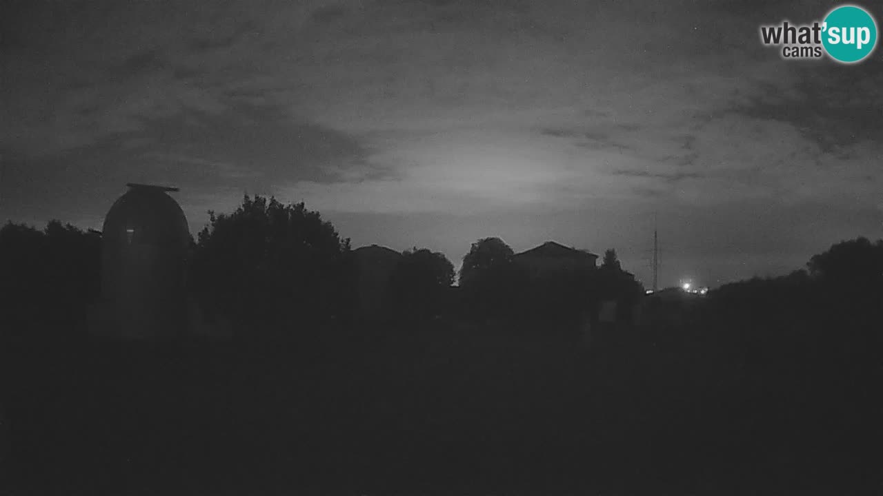 Višnjan-Observatorium Live Webcam – Explore the Sky, Asteroids, Comets, and Meteoroids