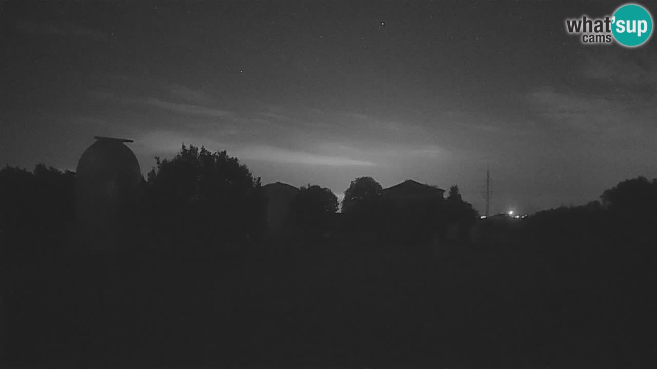 Webcam en direct de l’Observatoire de Višnjan – Explorez le ciel, les astéroïdes, les comètes et les météoroïdes