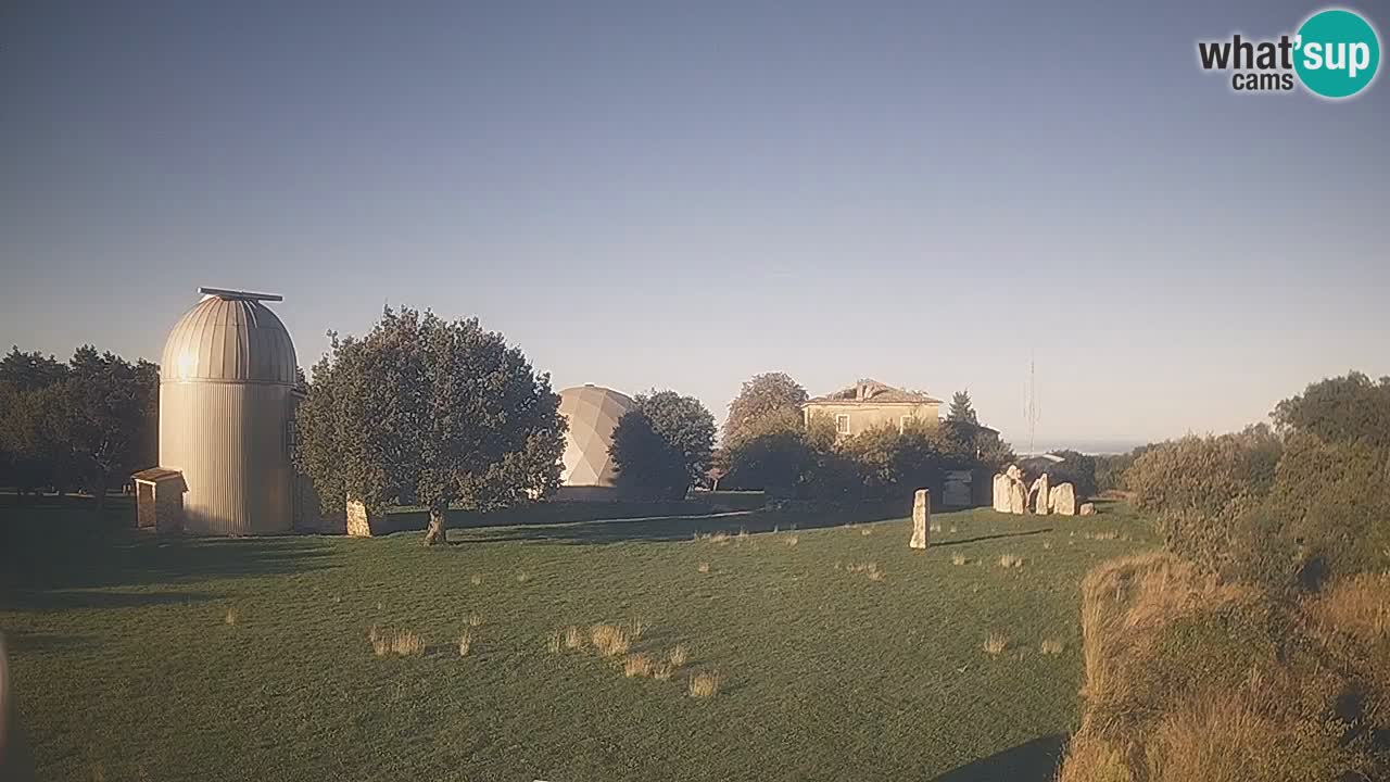 Cámara web en vivo del Observatorio de Višnjan: explora el cielo, los asteroides, cometas y meteoroides