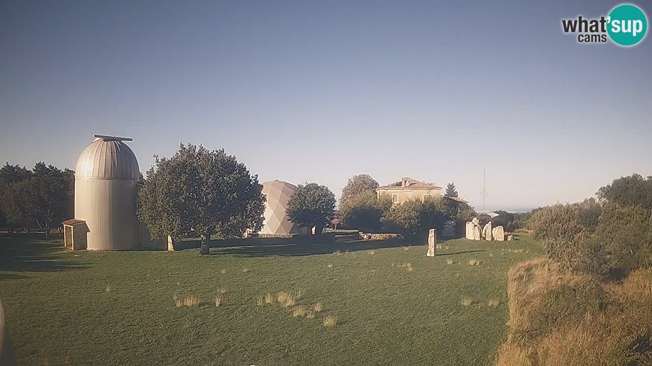 Cámara web en vivo del Observatorio de Višnjan: explora el cielo, los asteroides, cometas y meteoroides