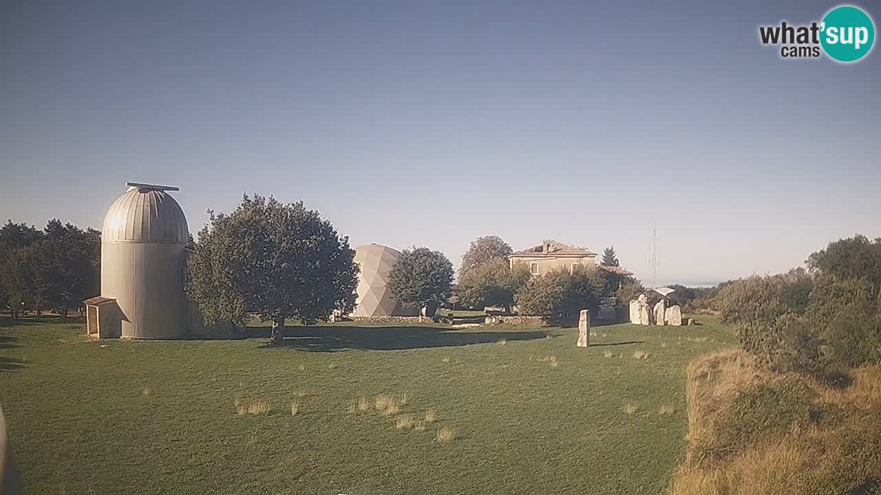 Višnjan Observatory Live Webcam – Explore the Sky, Asteroids, Comets, and Meteoroids