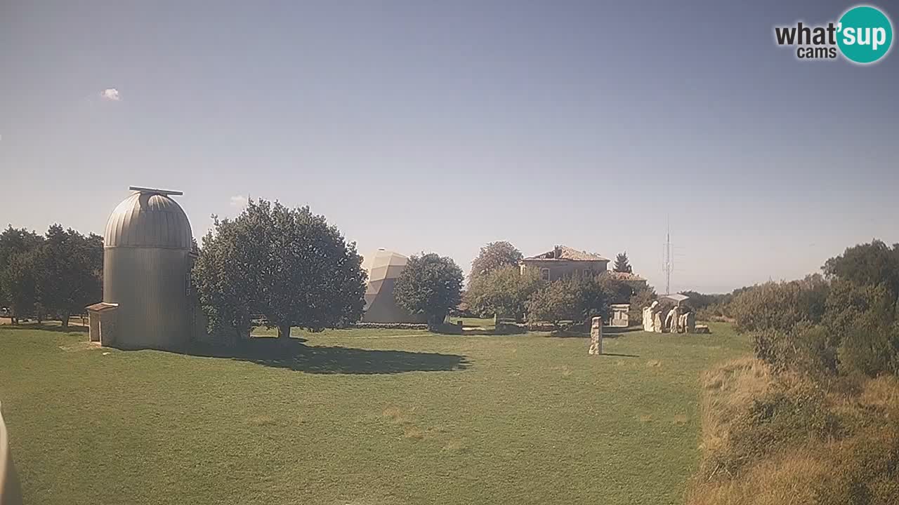 Višnjan Observatory Live Webcam – Explore the Sky, Asteroids, Comets, and Meteoroids