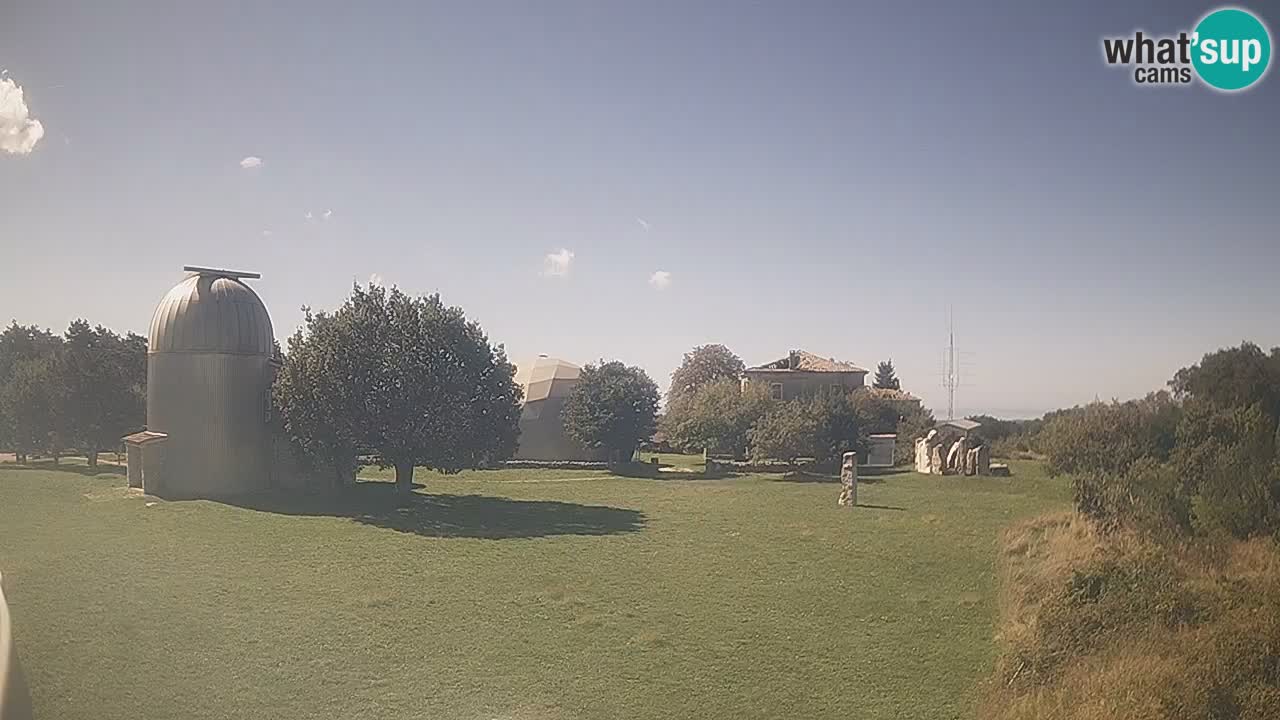 Cámara web en vivo del Observatorio de Višnjan: explora el cielo, los asteroides, cometas y meteoroides