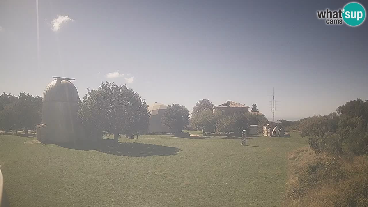 Webcam en direct de l’Observatoire de Višnjan – Explorez le ciel, les astéroïdes, les comètes et les météoroïdes