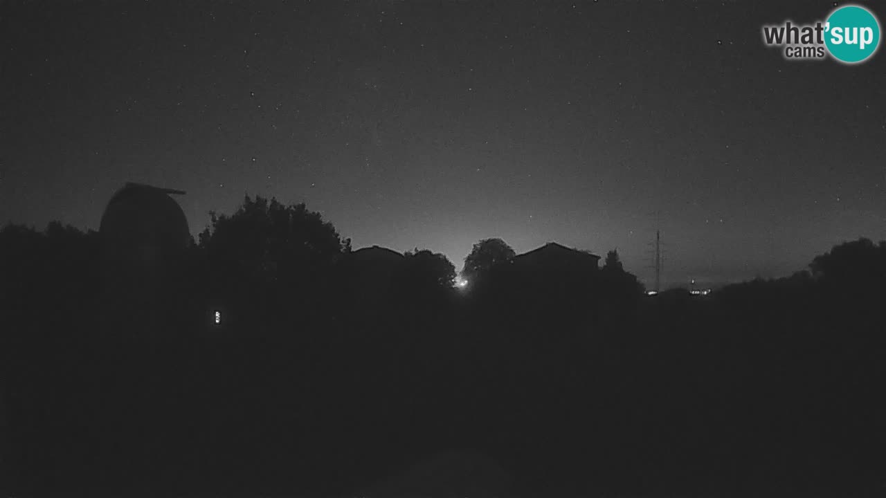 Webcam en direct de l’Observatoire de Višnjan – Explorez le ciel, les astéroïdes, les comètes et les météoroïdes