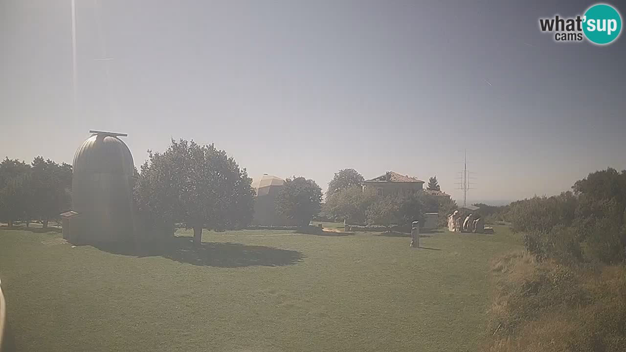 Webcam en direct de l’Observatoire de Višnjan – Explorez le ciel, les astéroïdes, les comètes et les météoroïdes