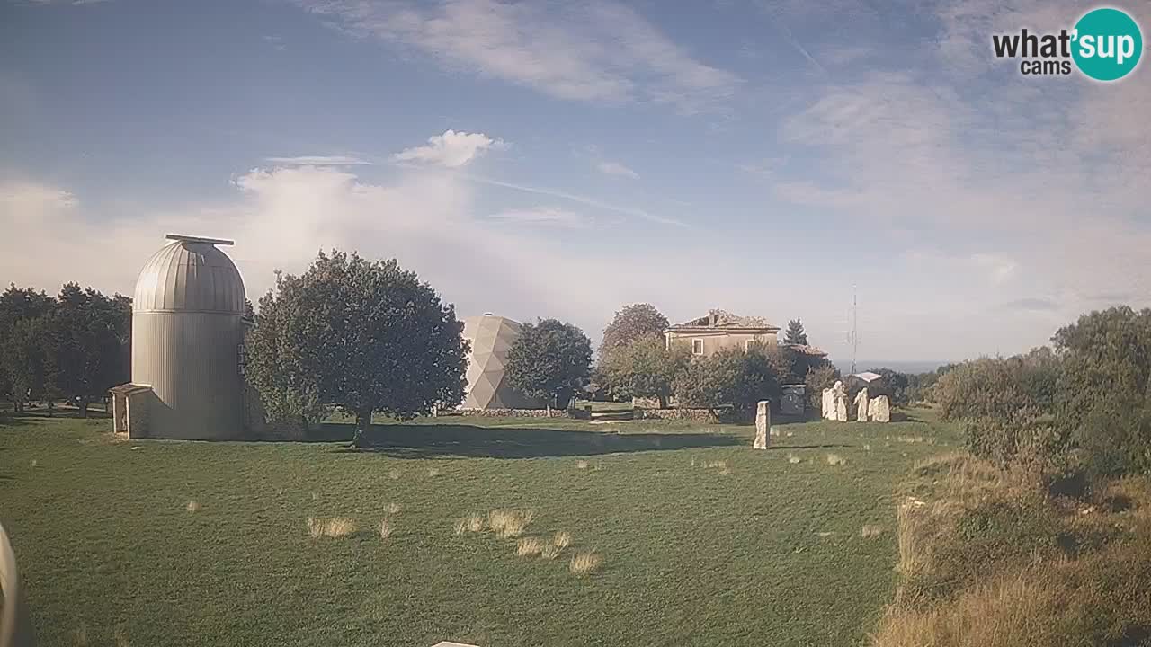 Webcam en direct de l’Observatoire de Višnjan – Explorez le ciel, les astéroïdes, les comètes et les météoroïdes