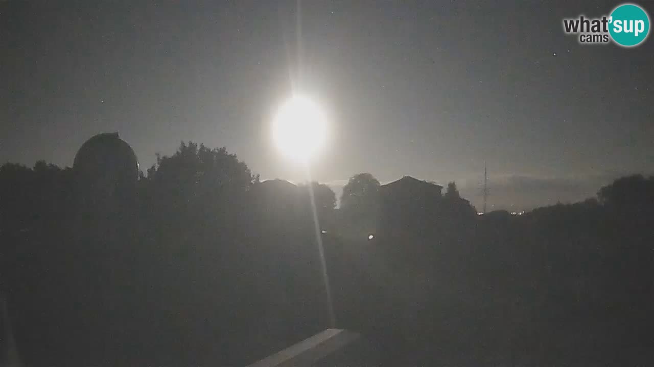 Višnjan-Observatorium Live Webcam – Explore the Sky, Asteroids, Comets, and Meteoroids