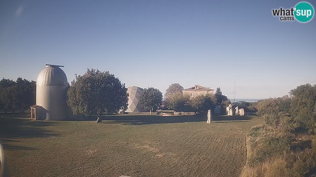 Višnjan Observatory Live Webcam – Explore the Sky, Asteroids, Comets, and Meteoroids