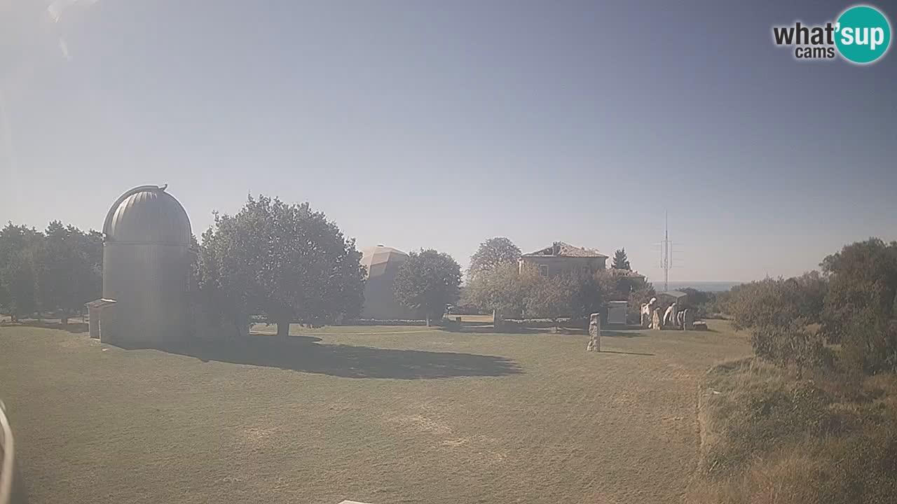 Webcam en direct de l’Observatoire de Višnjan – Explorez le ciel, les astéroïdes, les comètes et les météoroïdes