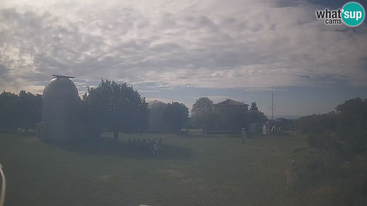 Višnjan Observatory Live Webcam – Explore the Sky, Asteroids, Comets, and Meteoroids