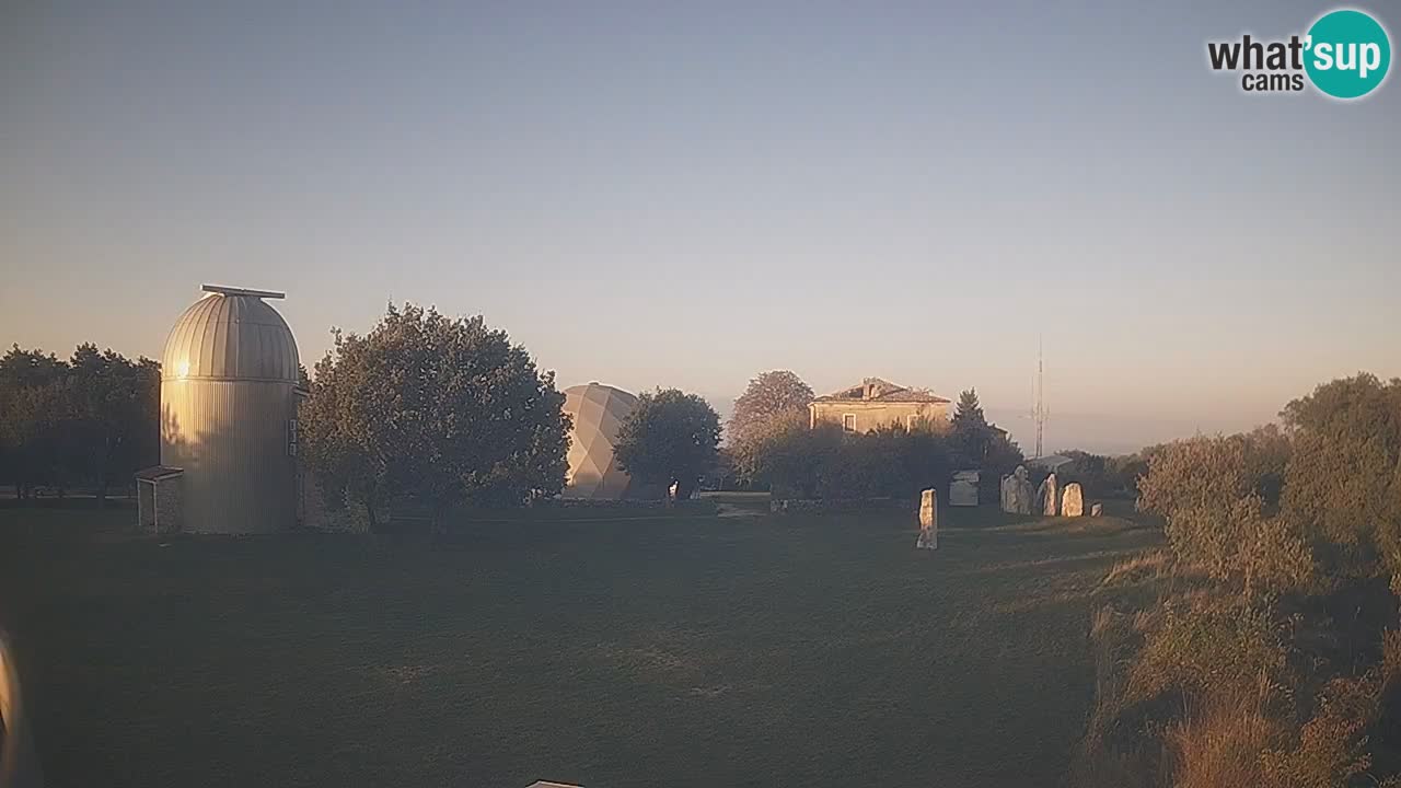 Višnjan Observatory Live Webcam – Explore the Sky, Asteroids, Comets, and Meteoroids
