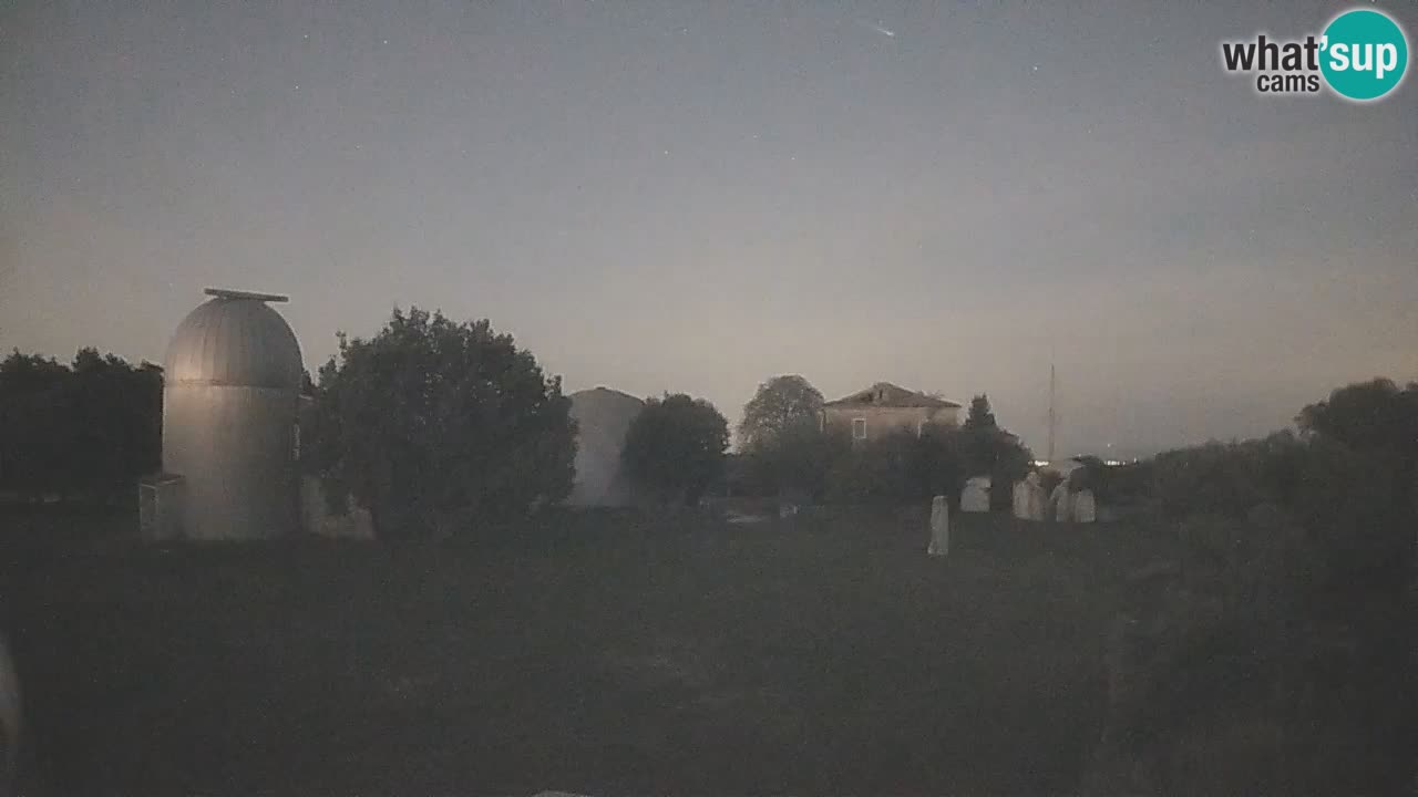 Cámara web en vivo del Observatorio de Višnjan: explora el cielo, los asteroides, cometas y meteoroides
