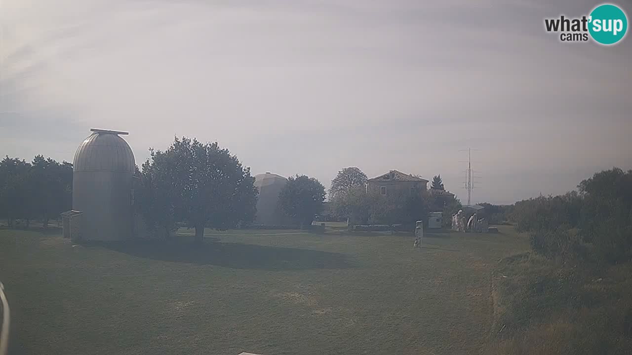 Webcam en direct de l’Observatoire de Višnjan – Explorez le ciel, les astéroïdes, les comètes et les météoroïdes