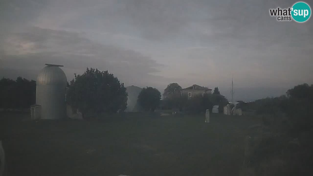 Višnjan-Observatorium Live Webcam – Explore the Sky, Asteroids, Comets, and Meteoroids