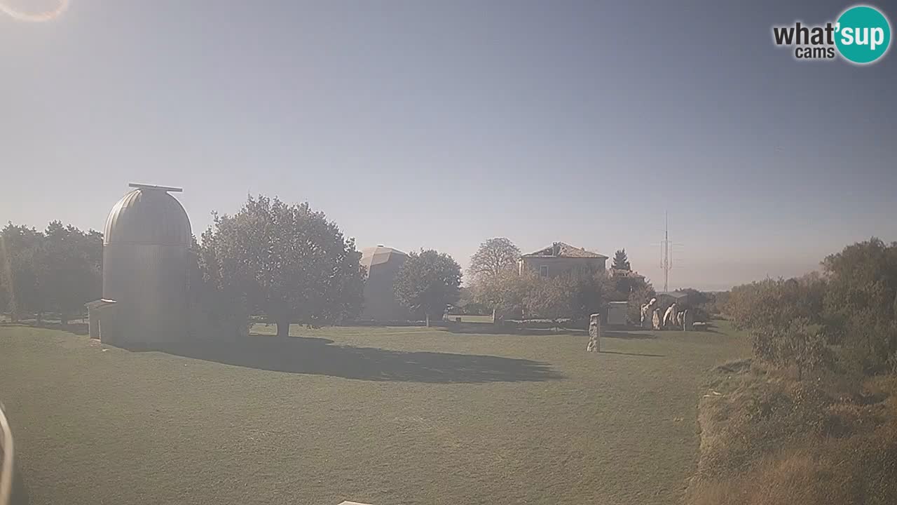 Cámara web en vivo del Observatorio de Višnjan: explora el cielo, los asteroides, cometas y meteoroides