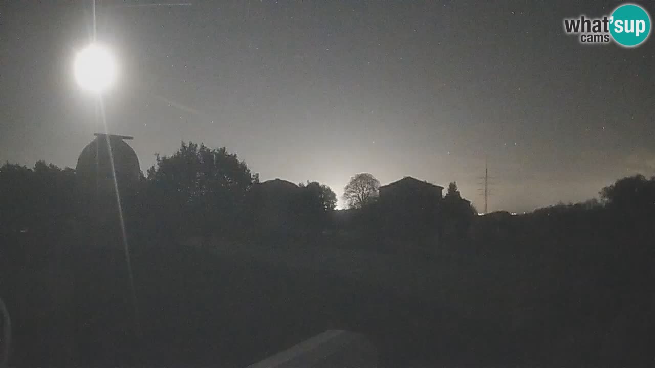 Višnjan Observatory Live Webcam – Explore the Sky, Asteroids, Comets, and Meteoroids