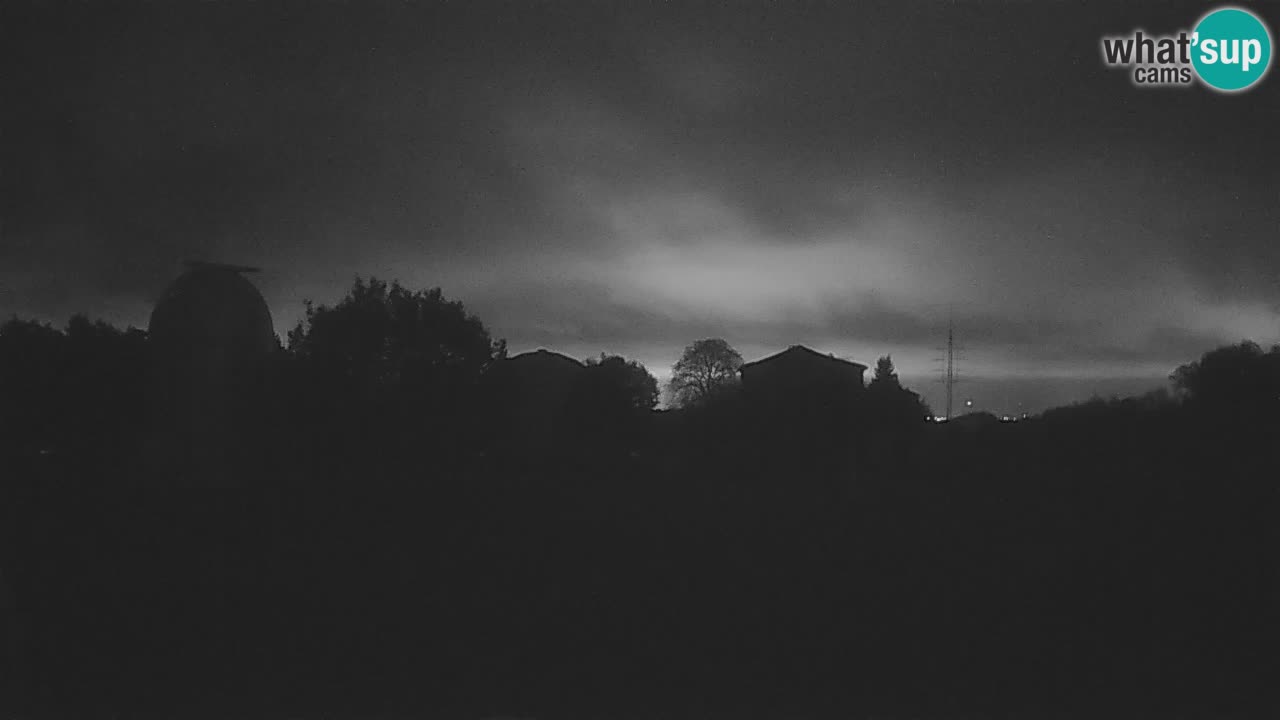 Višnjan Observatory Live Webcam – Explore the Sky, Asteroids, Comets, and Meteoroids