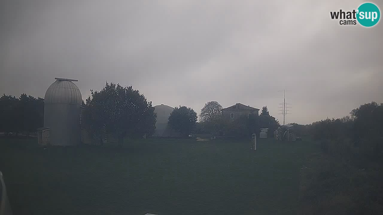 Cámara web en vivo del Observatorio de Višnjan: explora el cielo, los asteroides, cometas y meteoroides