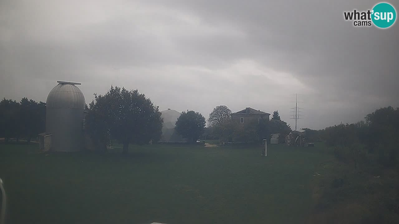 Cámara web en vivo del Observatorio de Višnjan: explora el cielo, los asteroides, cometas y meteoroides