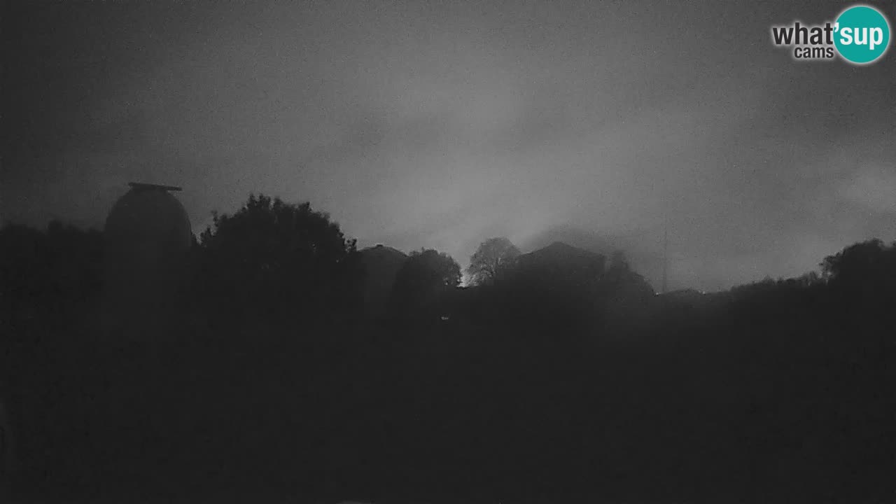 Observatorij Višnjan spletna kamera – Odkrivajte nebo, asteroide, komete in meteorite