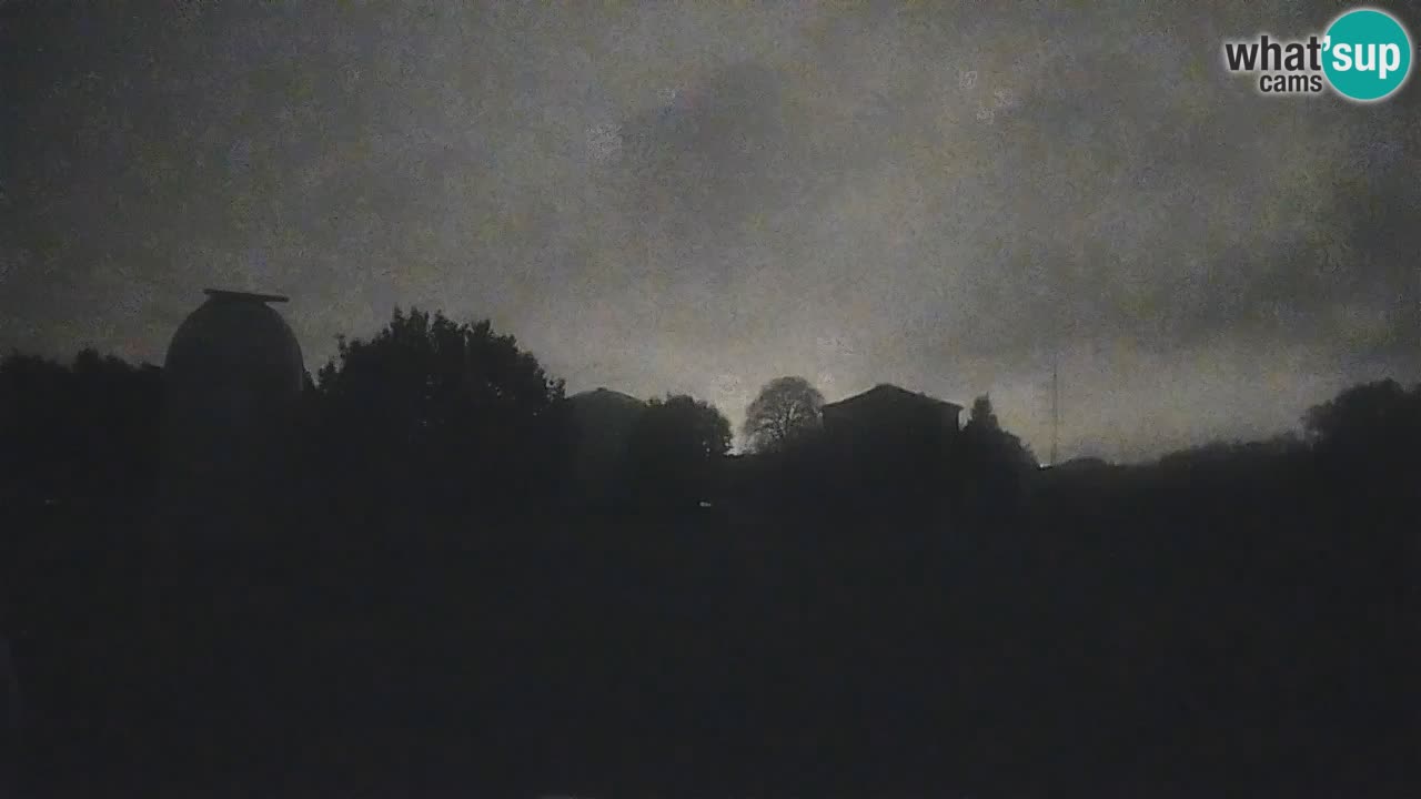 Observatorij Višnjan spletna kamera – Odkrivajte nebo, asteroide, komete in meteorite