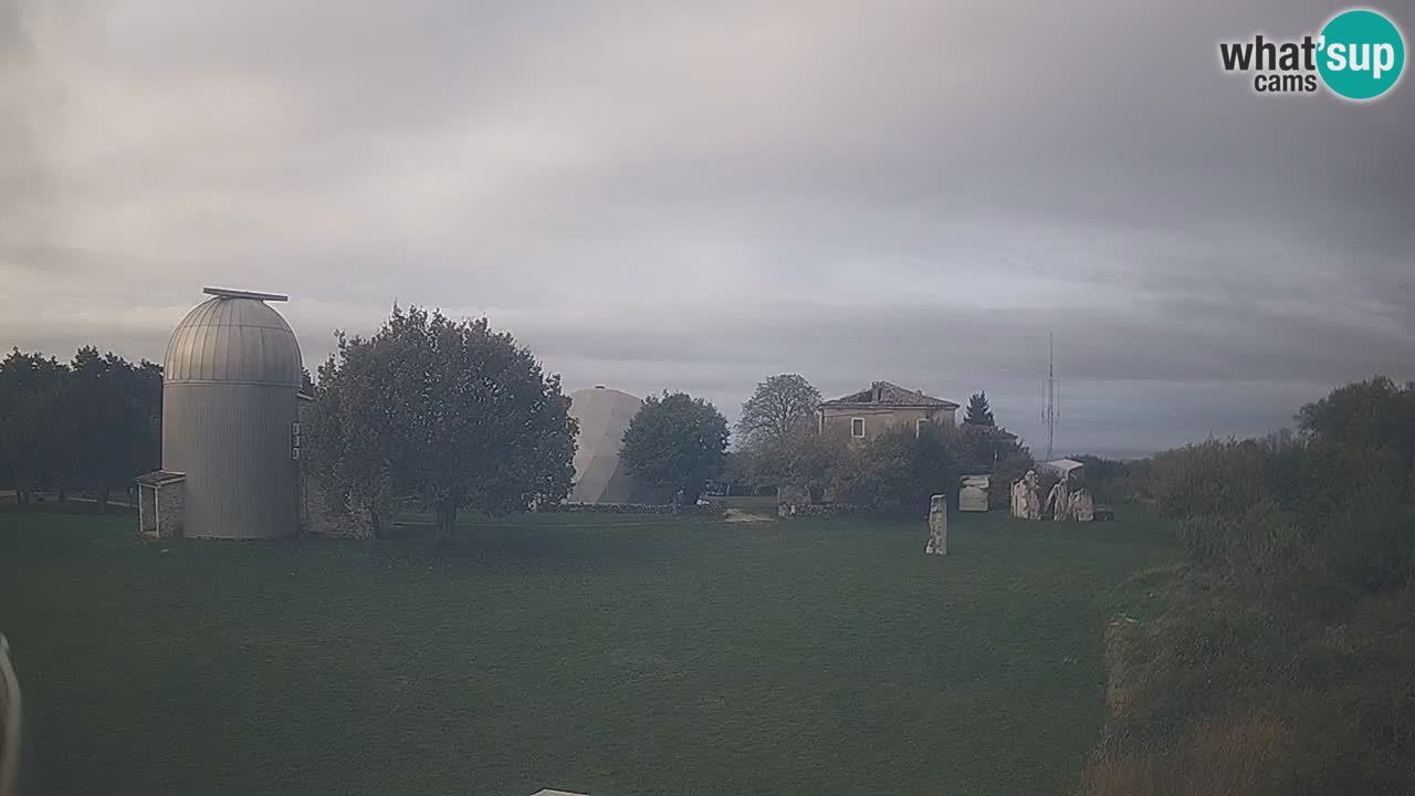 Observatorij Višnjan spletna kamera – Odkrivajte nebo, asteroide, komete in meteorite