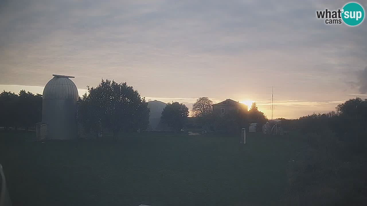 Višnjan Observatory Live Webcam – Explore the Sky, Asteroids, Comets, and Meteoroids