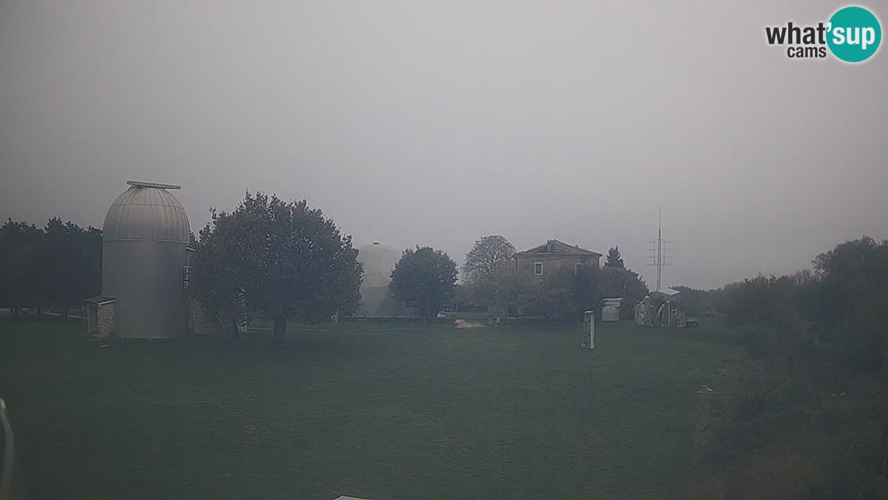 Cámara web en vivo del Observatorio de Višnjan: explora el cielo, los asteroides, cometas y meteoroides