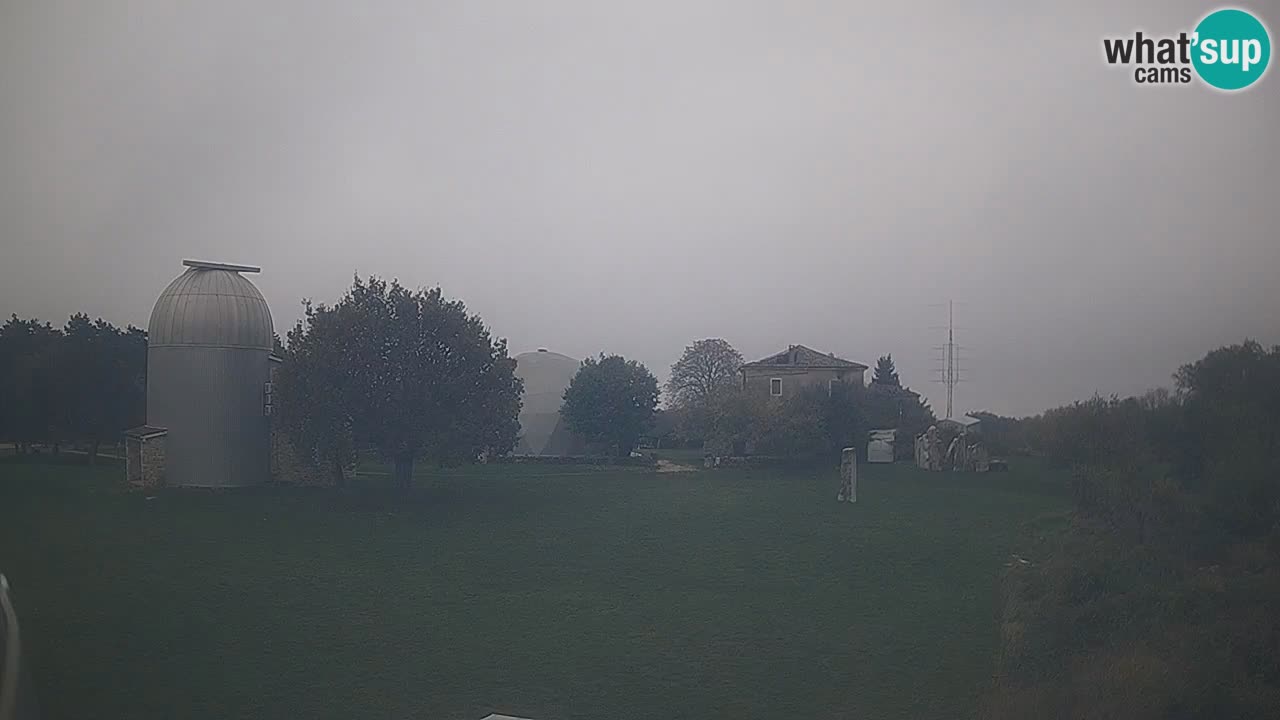 Cámara web en vivo del Observatorio de Višnjan: explora el cielo, los asteroides, cometas y meteoroides