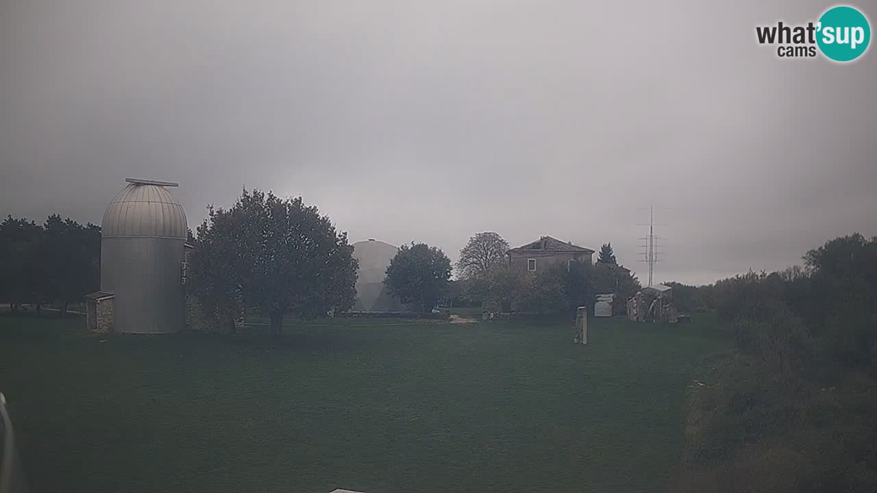 Observatorij Višnjan spletna kamera – Odkrivajte nebo, asteroide, komete in meteorite