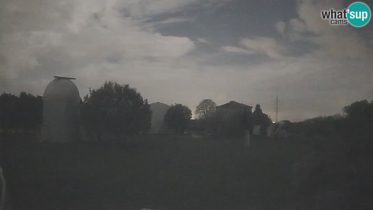 Višnjan Observatory Live Webcam – Explore the Sky, Asteroids, Comets, and Meteoroids