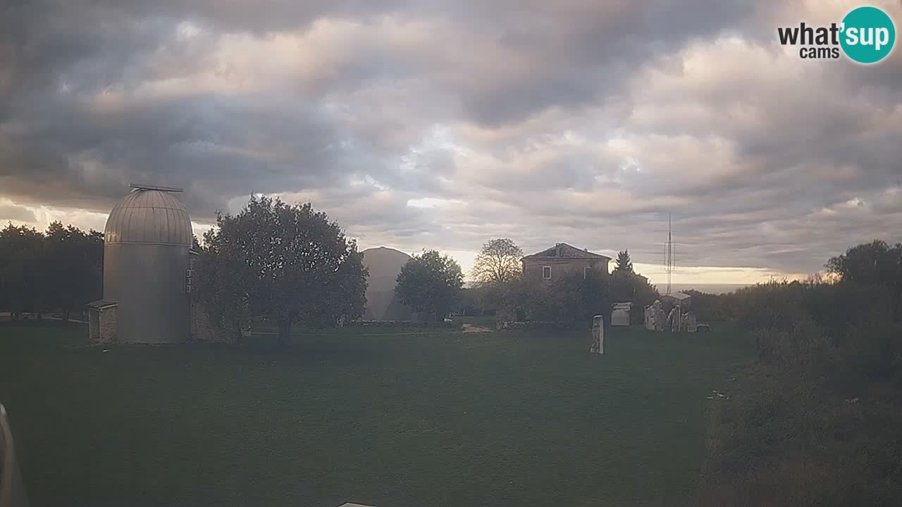 Višnjan Observatory Live Webcam – Explore the Sky, Asteroids, Comets, and Meteoroids