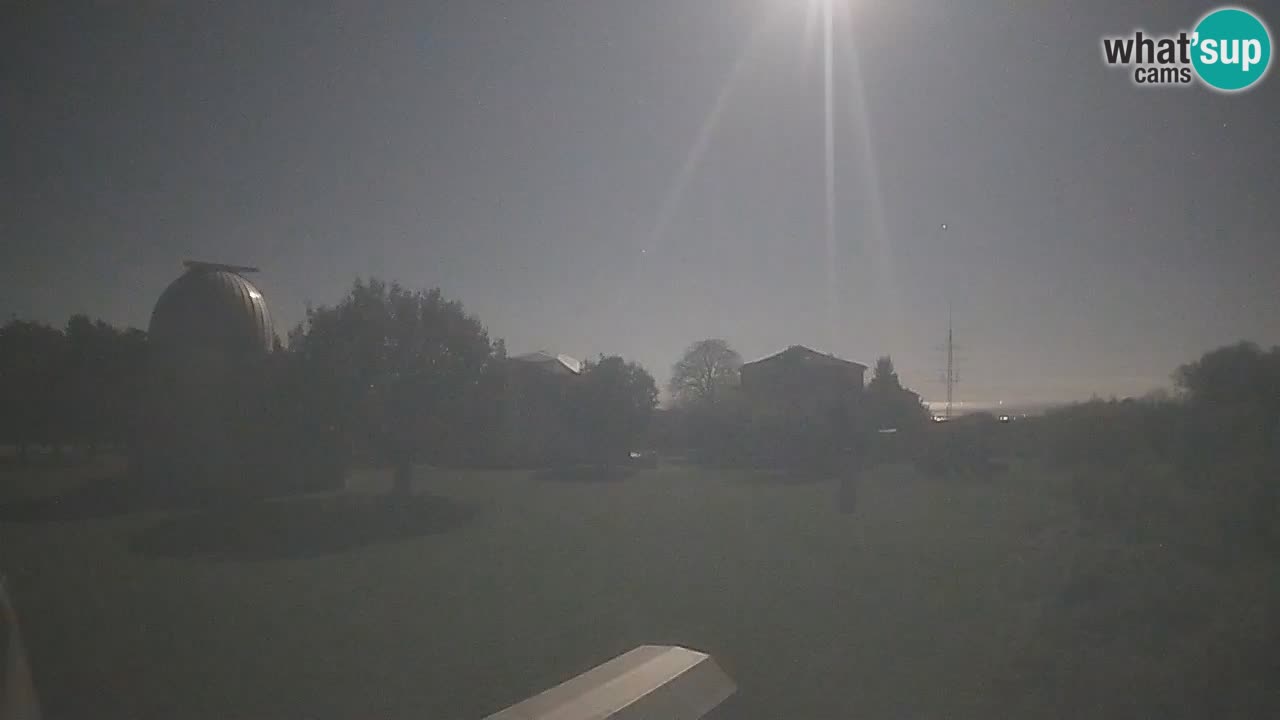 Višnjan-Observatorium Live Webcam – Explore the Sky, Asteroids, Comets, and Meteoroids