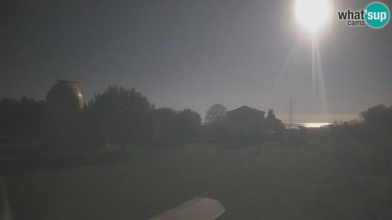 Observatorij Višnjan spletna kamera – Odkrivajte nebo, asteroide, komete in meteorite