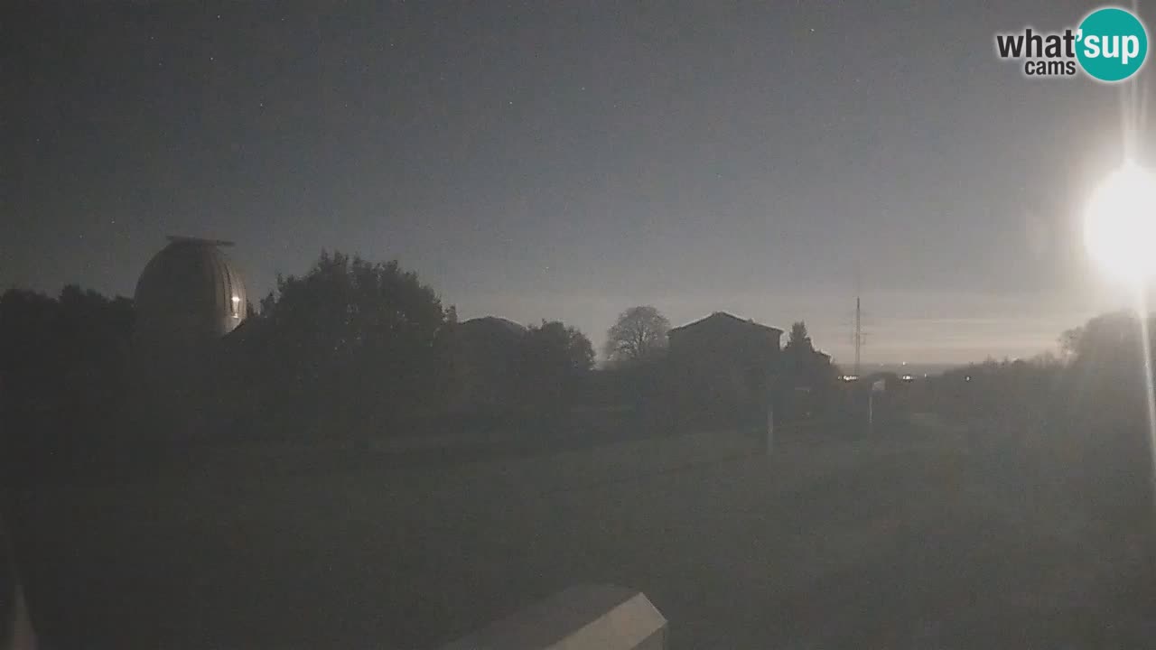 Cámara web en vivo del Observatorio de Višnjan: explora el cielo, los asteroides, cometas y meteoroides