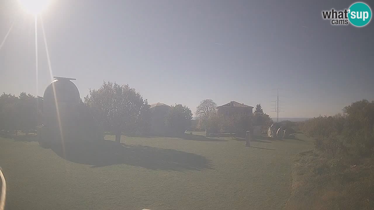 Višnjan Observatory Live Webcam – Explore the Sky, Asteroids, Comets, and Meteoroids